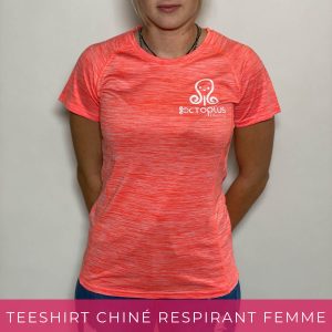 T-shirt chiné respirant pour femme.