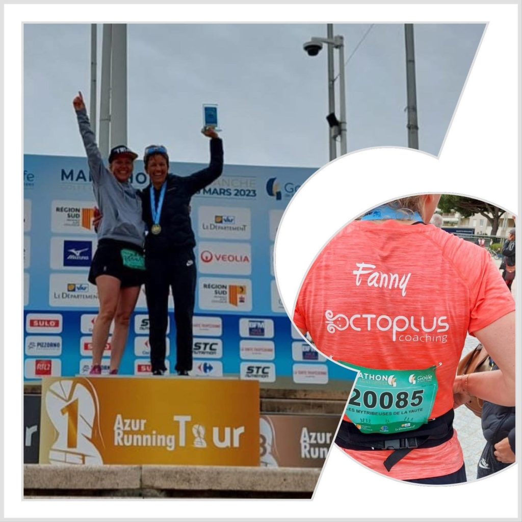 Deux coureuses sur un podium avec médailles.