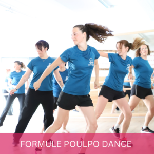 Femmes participant à un cours de dance fitness